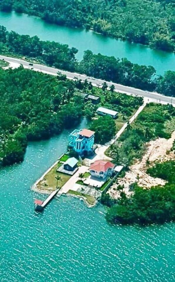 See Belize Waterside Sea View Apartment With Infinity Pool & Overwater Deck Belize City Ngoại thất bức ảnh