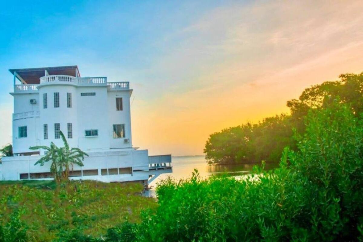 See Belize Waterside Sea View Apartment With Infinity Pool & Overwater Deck Belize City Ngoại thất bức ảnh